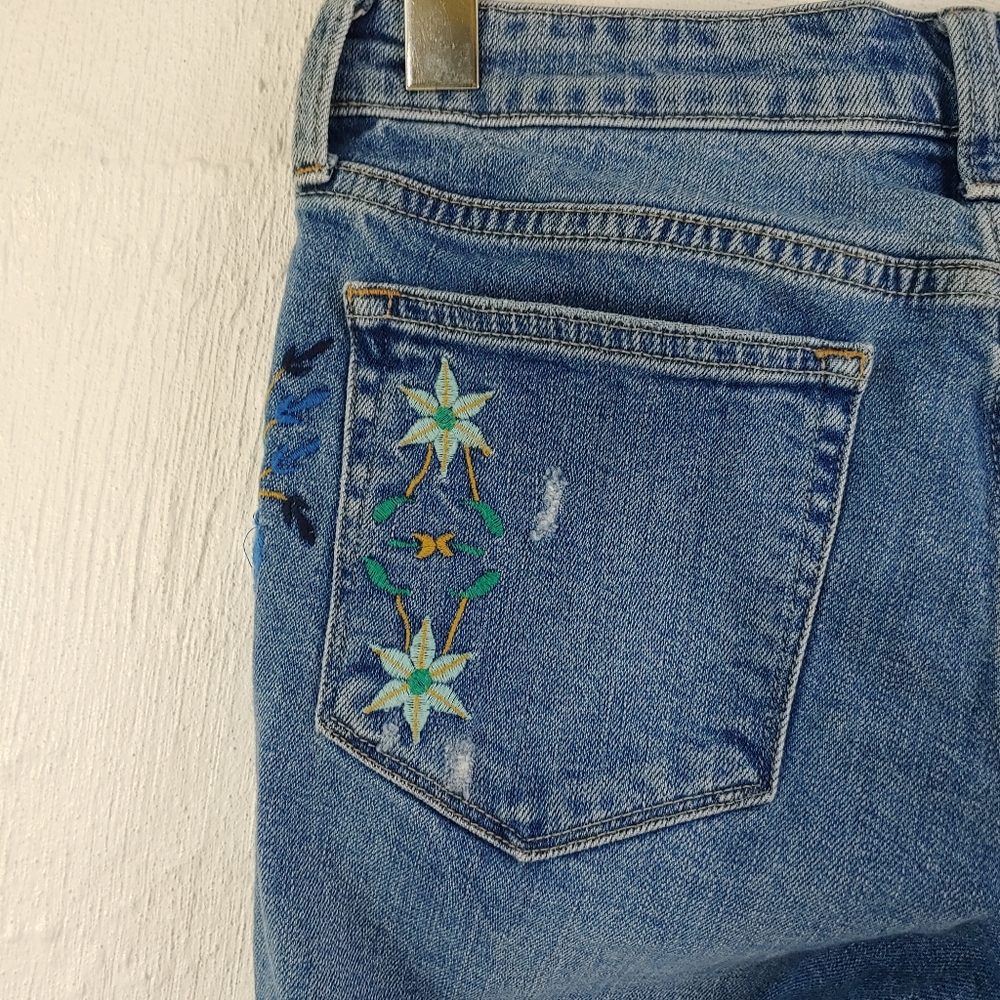 Lucky Brand Embroidered Jeans - Picture 10 of 14